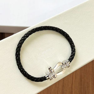 Bracelet Cordon en Nylon Noir de Luxe avec Boucle Fer à Cheval en Zircon, Bracelet Unisexe en Forme de U, Bijou Tendance - Product Image 5