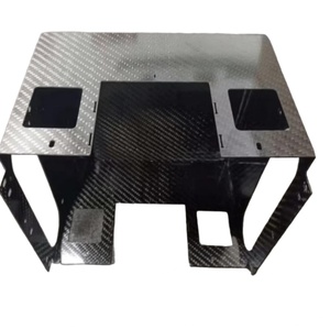 Servicios de Fabricación de Cubiertas Protectoras de Chasis de Forma Especial en Fibra de Carbono Seca Personalizada CN/GUA - Product Image 1