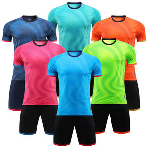 Maglia <span class=keywords><strong>da</strong></span> <span class=keywords><strong>calcio</strong></span> rosa di alta qualità con <span class=keywords><strong>pantaloncini</strong></span> ad asciugatura rapida uniforme <span class=keywords><strong>da</strong></span> <span class=keywords><strong>calcio</strong></span> personalizzata per <span class=keywords><strong>squadre</strong></span> di allenamento di <span class=keywords><strong>calcio</strong></span> - Product Image 1