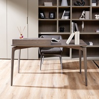 Bureau en bois moderne et simple de style italien pour l'étude et l'utilisation d'un ordinateur