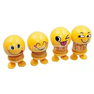 ตุ๊กตาตกแต่งภายในรถยนต์รูปหน้ายิ้ม ABS ยี่ห้อ Car Servant Buckle Industry รุ่น Car Emoji Spring Headbanger - Product Image 1