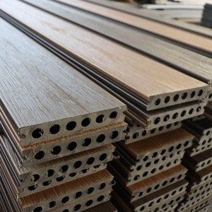 Tarima <span class=keywords><strong>de</strong></span> WPC Coextruido <span class=keywords><strong>de</strong></span> Nueva Tecnología China, la Más Vendida, con Aspecto <span class=keywords><strong>de</strong></span> Madera, Impermeable, Ecológica, para Exteriores, <span class=keywords><strong>de</strong></span> un Solo Color Biodegradable - Product Image 1