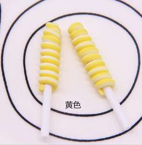 Bonitos Adornos de Resina con Forma de Caramelo de Simulación y Patrón de MODELO para Kits de Slime y Accesorios DIY para Teléfonos - Product Image 6