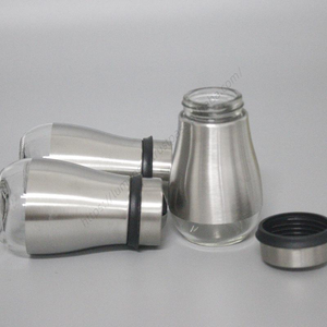 Vente en gros LMK068 : Gadgets de cuisine, Bouteille d'huile, Bouteilles à épices, Outils avec plateau en acier, Ustensiles métalliques - Product Image 3