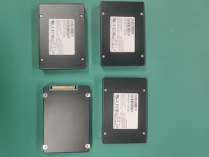 Unidad de estado sólido HORNG SHING Usada 1/2 PM1725B U.2 1,6 T SATA 6Gbps SSD - Product Image 6