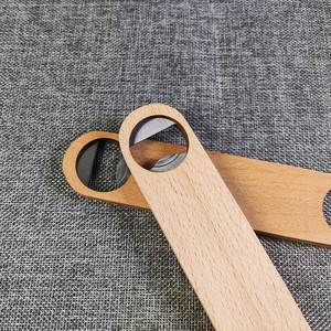 Ouvre-bouteille en bois multifonctionnel écologique avec logo personnalisé, outil de bar portable pour l'extérieur, cuisine, cadeau créatif, maison, camping - Product Image 5