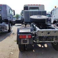 Camion tracteur poids lourd 6x4 pour remorque surbaissée, transport longue distance, logistique, transport sur site minier, tête de camion tracteur, tracteur-primeur