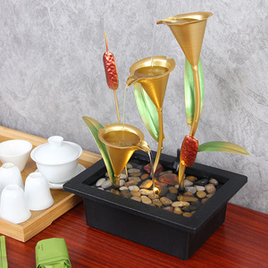 Fontaine d'eau de bureau en métal avec motif floral, décoration à eau circulante pour bureau ou meuble TV - Product Image 1