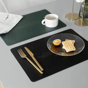 도매 특별 디자인 우아한 블랙 인쇄 로고 장소 매트 Placemats 방수 광장 가짜 PU 가죽 Placemats