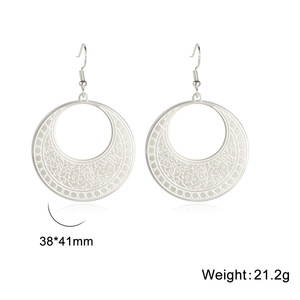 Pendientes colgantes de mujer de estilo Retro americano europeo, gancho de oreja de acero de titanio cortado, colgante de anillo de flor de Luna, moda inoxidable 304 - Product Image 4