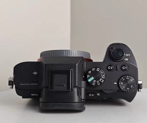 Appareil photo hybride Sony A7 II d'occasion, boîtier, 24,3 MP, plein format, stabilisation 5 axes, bon état, prêt à être expédié - Product Image 6