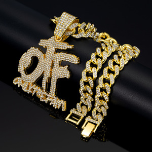 Collar con Colgante Familiar OTF Chapado en Oro de 14K, Cadena Cubana Iced, Estilo Hip Hop Graffiti, Colgante Personalizado con Nombre/Letra, Aleación de Zinc - Product Image 2
