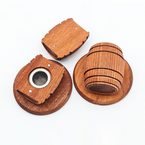 Piezas de madera de sapele mecanizadas con precisión por CNC para abridor de botellas de escritorio personalizado, decoración de oficina y artesanías. - Product Image 6