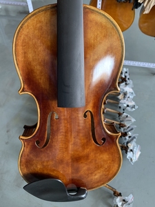 Violino Stile <span class=keywords><strong>Guarneri</strong></span> 4/4 con Top in Abete, Fondo in Acero Fiammato, Ottimo Suono, Vernice Spirit, Corde in Nylon, Ponticello di Qualità - Product Image 6
