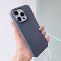 Nouveau étui de téléphone en silicone de charge sans fil pour iPhone 16 étui de téléphone magnétique en silicone pour iphone 16 15 14 13 12 Pro