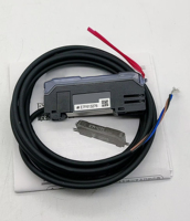 Amplificateur numérique à capteur à fibre optique neuf en stock FS-V11 FS-V11P – Vendeur d'or fiable – Garantie d'un an
