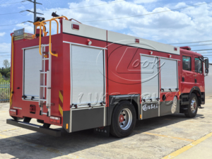 Camion de pompiers Dongfeng 4x2 8 tonnes, réservoir d'eau de 8000 L, véhicule de lutte contre les incendies pour les secours urbains et ruraux - Product Image 2