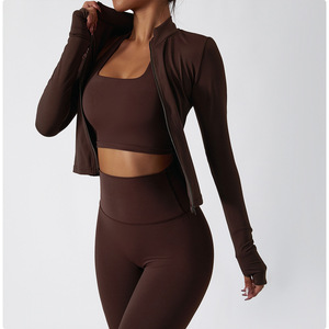 Conjunto de Ropa de Yoga de 4 Piezas, Transpirable, con Chaqueta de Manga Larga, para Mujer, con Logotipo Personalizado al por Mayor - Product Image 4