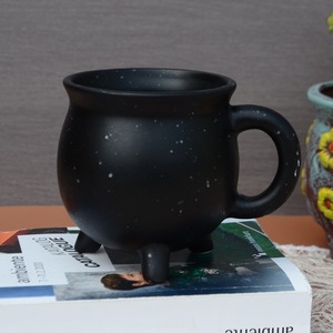 GZYSL Factory custom drink tea coffee cup Giftware witches brew tazza in ceramica nera bianco rosa blu <span class=keywords><strong>strega</strong></span> calderone tazza smerigliata - Product Image 2