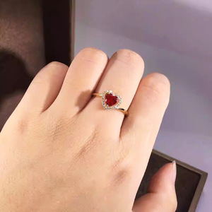 Anello a Cuore per Donne, Elegante Gioiello da Dito per Uso Quotidiano - Product Image 2