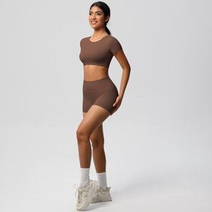 Vêtements d'entraînement personnalisés pour femmes ensembles de fitness de gymnastique haut court de Yoga sans couture et pantalon deux pièces brassière Pad Shorts grande taille costume de Yoga - Product Image 5