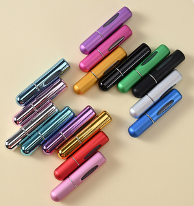 <span class=keywords><strong>Atomiseur</strong></span> de parfum portable en verre avec coque en aluminium, remplissage par le bas, pour hommes et femmes, étanche, rechargeable, format voyage pour usage quotidien - Product Image 6