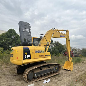 Excavadora Usada Komatsu PC 210-8 Original de Alta Calidad, 21 Toneladas, con Orugas Hidráulicas, en Venta - Product Image 3