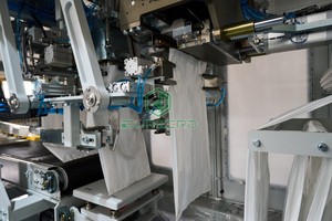 Máquina Ensacadora Automática FFS de 10-50 kg, Máquina de Llenado y Sellado de Bolsas FFS para Fertilizante Nitrogenado - Product Image 3
