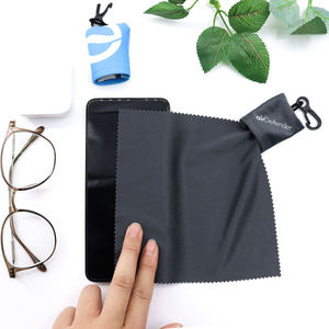 Panno <span class=keywords><strong>per</strong></span> Pulizia in <span class=keywords><strong>Microfibra</strong></span> Ecologico Personalizzato a 5 Colori <span class=keywords><strong>per</strong></span> <span class=keywords><strong>Occhiali</strong></span>/Lenti con Custodia Portachiavi - Product Image 4