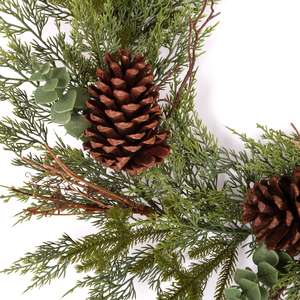 UMIND屋内および屋外の家の装飾のための環境に優しい松のナットが付いている新しい到着の緑の人工的なクリスマスのガーランド - Product Image 4
