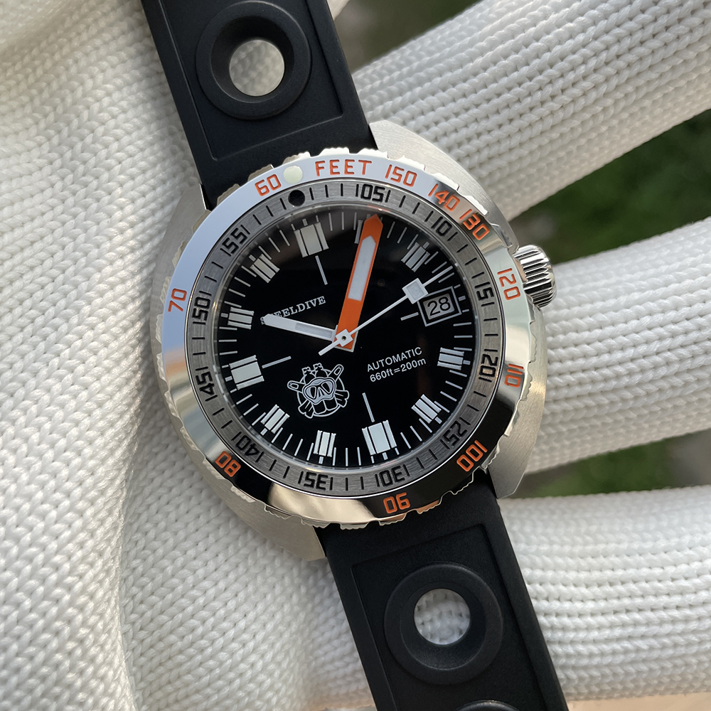 67HH-HR Noir