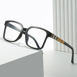 <span class=keywords><strong>Occhiali</strong></span> da vista retrò quadrati 2024 anti-luce blu, montatura trasparente ultraleggera a occhi di gatto, <span class=keywords><strong>occhiali</strong></span> da computer alla moda per uomo e <span class=keywords><strong>donna</strong></span> - Product Image 1