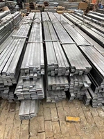 Barres carrées en acier au carbone laminé à chaud Q235B, billettes solides pour le traitement par forgeage de pièces mécaniques