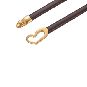 Cinturón de Cuero Vacuno para Mujer, Hebilla de Aleación en Forma de Corazón Negra, Diseño Minimalista, Duradero y Moderno, 2.0cm, Sólido - Product Image 2