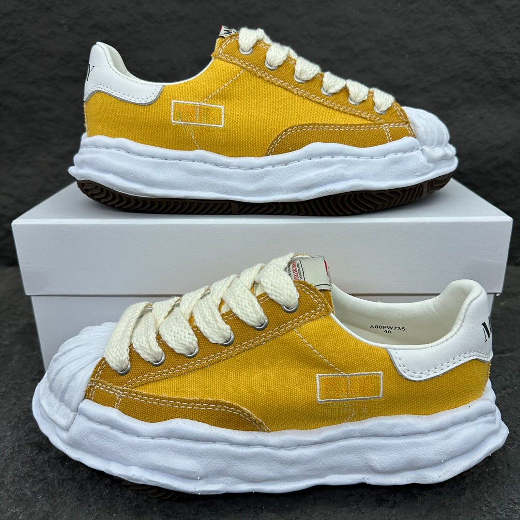 Jaune