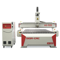 Routeur CNC 3 axes 1325 personnalisé à succès avec broche simple et pompe pour la sculpture 3D de meubles et portes d'armoires