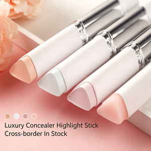 <span class=keywords><strong>Stick</strong></span> <span class=keywords><strong>Correcteur</strong></span> et Illuminateur de Luxe Personnalisable avec Logo, Double Embout et Pinceau Intégré pour Couvrir les Imperfections du Visage - Product Image 1