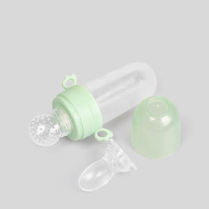 Fabricant d'aliments écologiques pour bébés, mangeoire en silicone pour fruits, tétine, <span class=keywords><strong>biberon</strong></span> presseur pour enfants avec cuillère, ensemble d'alimentation pour bébés - Product Image 4