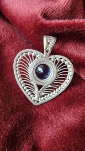 จี้หัวใจเงินสเตอร์ลิงทำด้วยมือ925อัญมณีแทนซาไนต์สีน้ำเงิน - Product Image 3