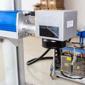 MAX JPT <span class=keywords><strong>Rayous</strong></span> 20W/30W/50W Machine de marquage et de gravure laser à fibre 3D portable tout-en-un de bureau Ezcad Refroidie par air - Product Image 4