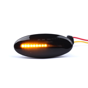 ไฟเลี้ยวข้างแบบ LED รุ่น ADT Sequential Smoked สำหรับรถยนต์ Micra, Juke และ Note สีเหลืองอำพัน - Product Image 4