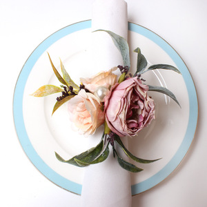Fleur artificielle <span class=keywords><strong>rond</strong></span> <span class=keywords><strong>de</strong></span> <span class=keywords><strong>serviette</strong></span> Rose anneau <span class=keywords><strong>de</strong></span> <span class=keywords><strong>tissu</strong></span> <span class=keywords><strong>de</strong></span> style occidental dîner <span class=keywords><strong>tissu</strong></span> boucles <span class=keywords><strong>de</strong></span> <span class=keywords><strong>serviette</strong></span> - Product Image 2
