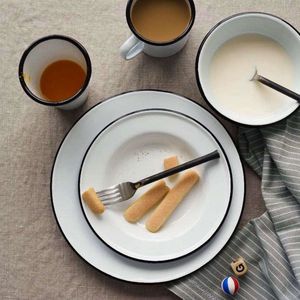 Offre spéciale <span class=keywords><strong>pas</strong></span> <span class=keywords><strong>cher</strong></span> prix de qualité alimentaire logo personnalisé coloré forme ronde en fonte acier poids émail <span class=keywords><strong>assiette</strong></span> <span class=keywords><strong>plate</strong></span> en porcelaine - Product Image 5