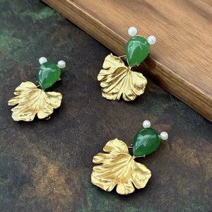 Broche 3D Poisson Rouge Style Chinois avec Jade Hetian Naturel et Corail Bambou, Épingle de Revers Porte-Bonheur en Cuivre Plaqué Or 18K pour Vêtements Féminins - Product Image 4