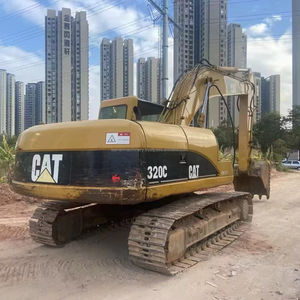 Machines de terrassement utilisées 20 tonnes d'excavatrice 320C avec de faibles heures de travail - Product Image 1