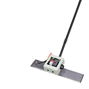 Machine à lisser les granulés <span class=keywords><strong>de</strong></span> caoutchouc à entraînement manuel, pour paver les pistes en EPDM, 3 kW, 220 V - Product Image 1