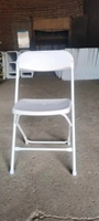 2023 chaise en métal en acier de haute qualité pliante chaise d'application multifonctionnelle extérieure chaise en plastique à manger