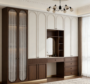 Armoire de chambre à coucher BALOM sur mesure, moderne et luxueuse, avec porte en verre cintrée, armoire intégrée avec coiffeuse, placard de chambre à coucher - Product Image 2