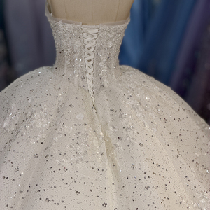Vestido de Novia Estampado Hasta el Suelo con Cintura Natural y Apliques de Pedrería Vintage para 8502 - Product Image 6