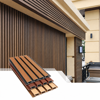 Revêtement mural extérieur en WPC effet bois pour maison, bardage composite bois-plastique
